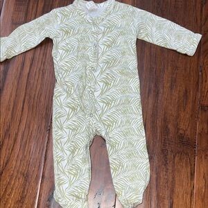Kate Quinn Green Leaf Print Kids Footie